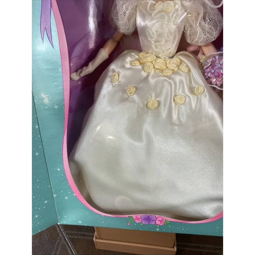 Vintage 1997 Disney Snow White Seven Dwarfs Wedding Doll Mattel #18958‎ New